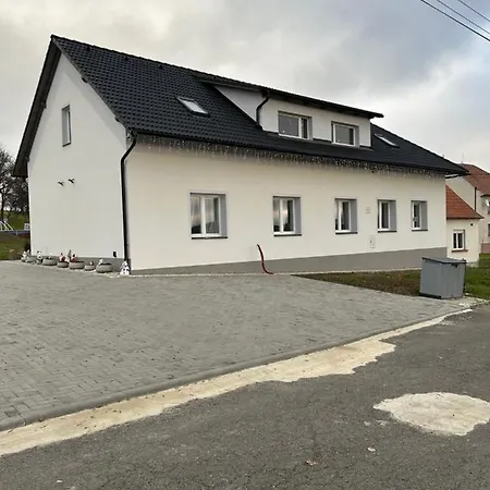 Rudice Romanticky Apartman Nezdenice Exterior photo